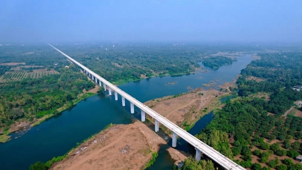 Manjhawali Bridge